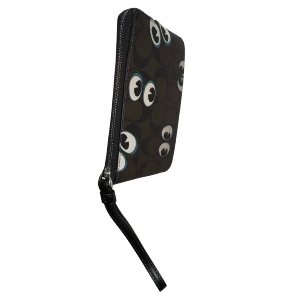 COACH Corner Zip Halloween Eyes Wristlet New with Tag MSRP $88 SOO very rare